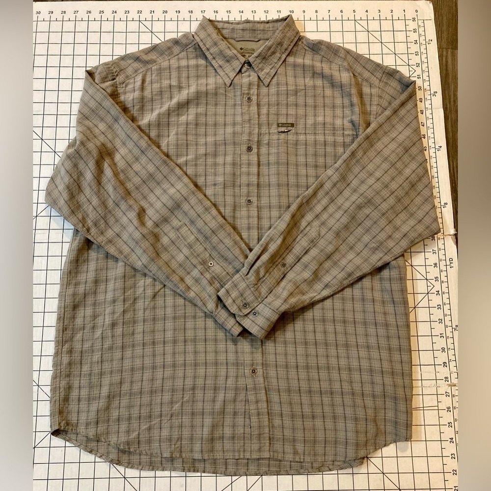 Columbia‎ Men’s Size Large Brown/Tan OmniShield Button Down Shirt